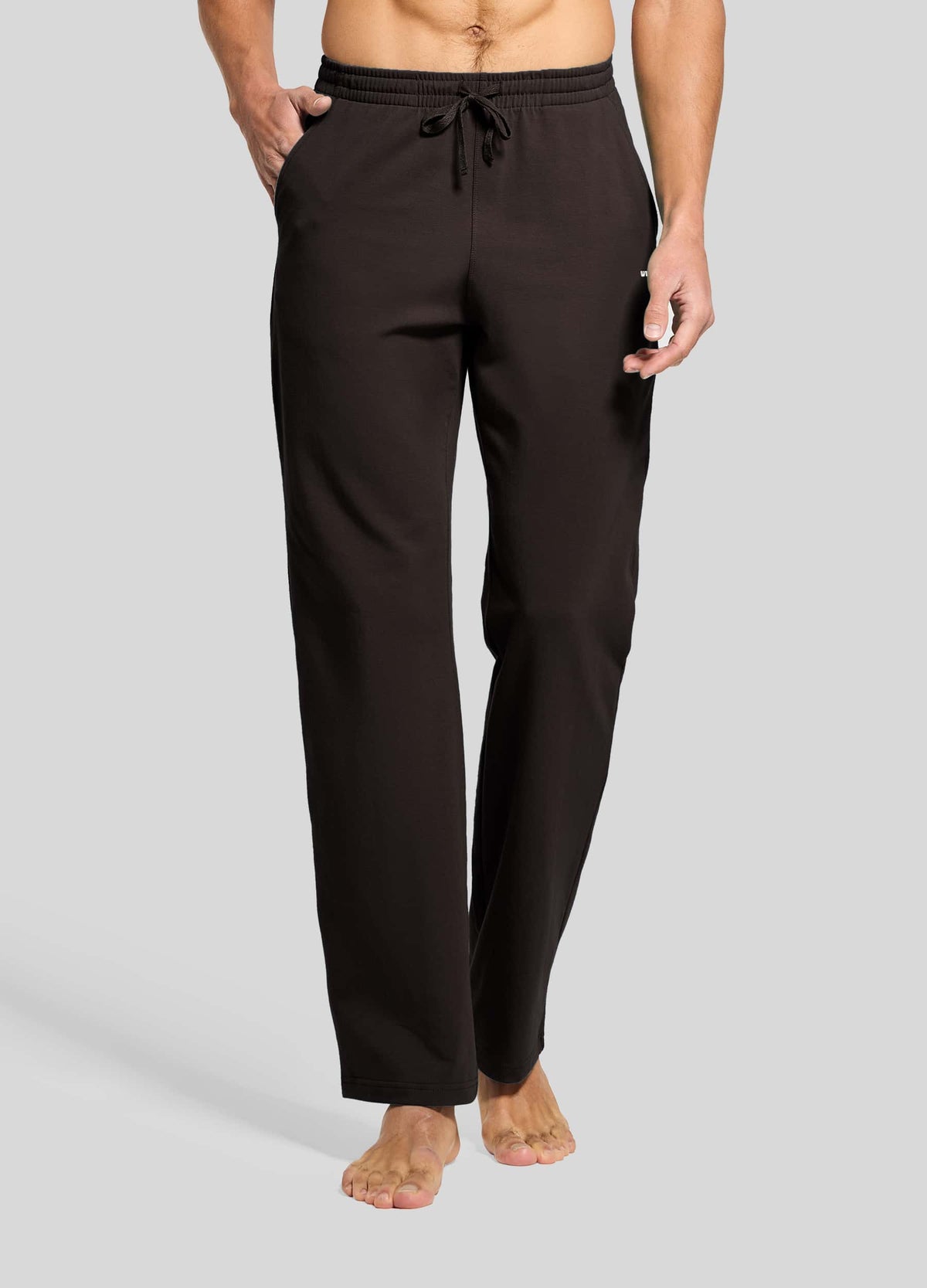 Men wearing cotton lounge pants 