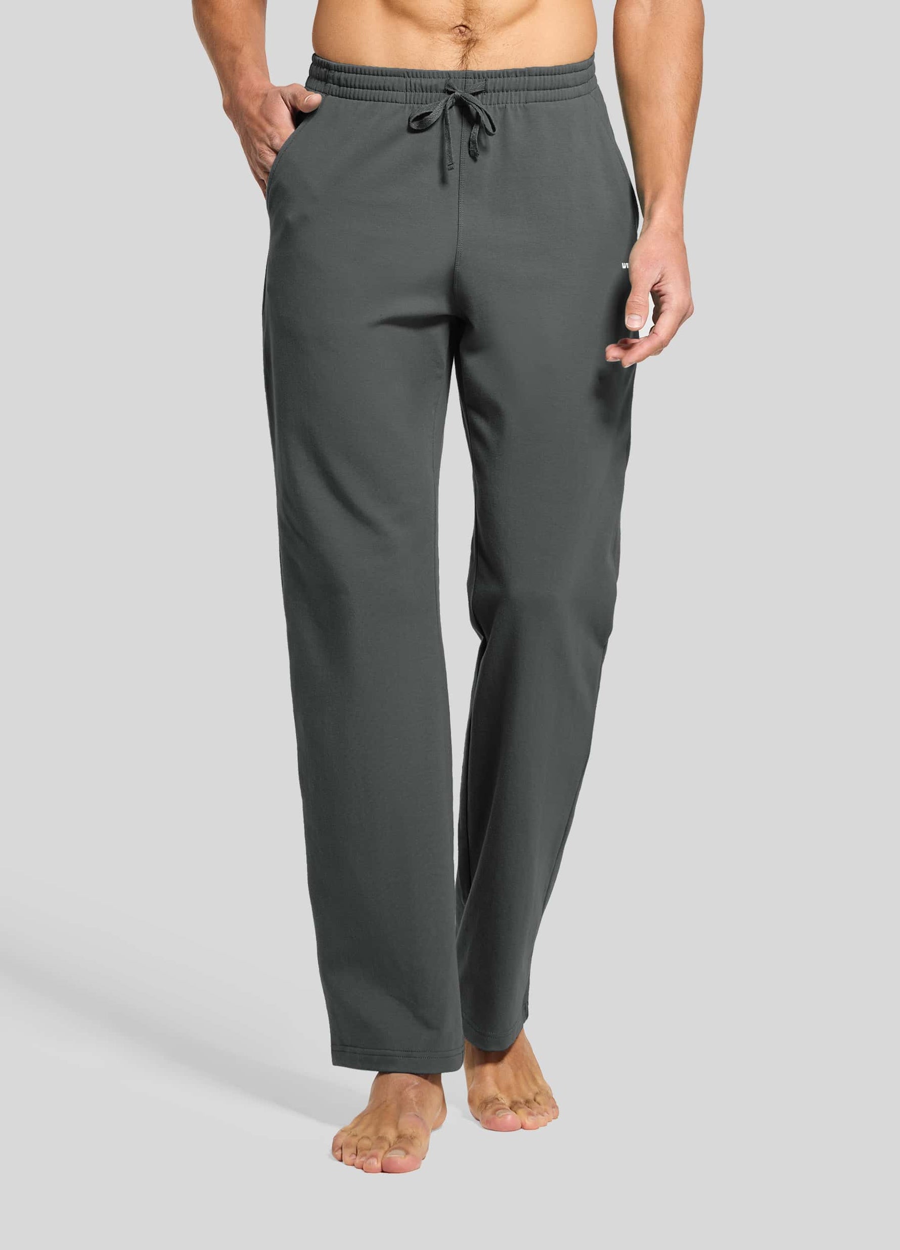 Men wearing casual cotton pants 