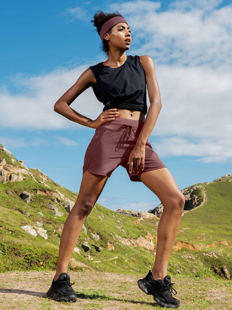 Wiliit Women's Active 5 Inseam Utility Shorts 