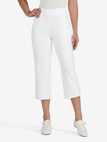 Willit Women's Button Pull On Capris in 