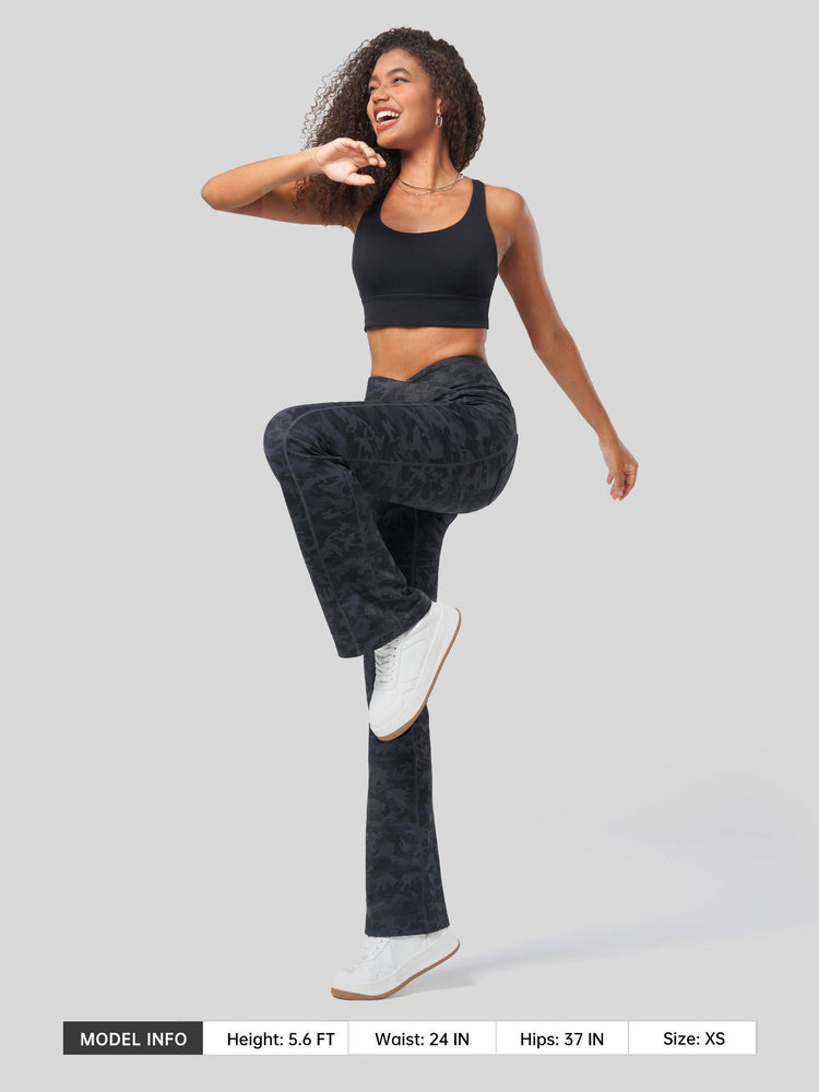Women's Fleece Crossover Flared Leggings_