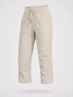 Women's cropped pants with an elastic drawstring waist and big side pockets 
