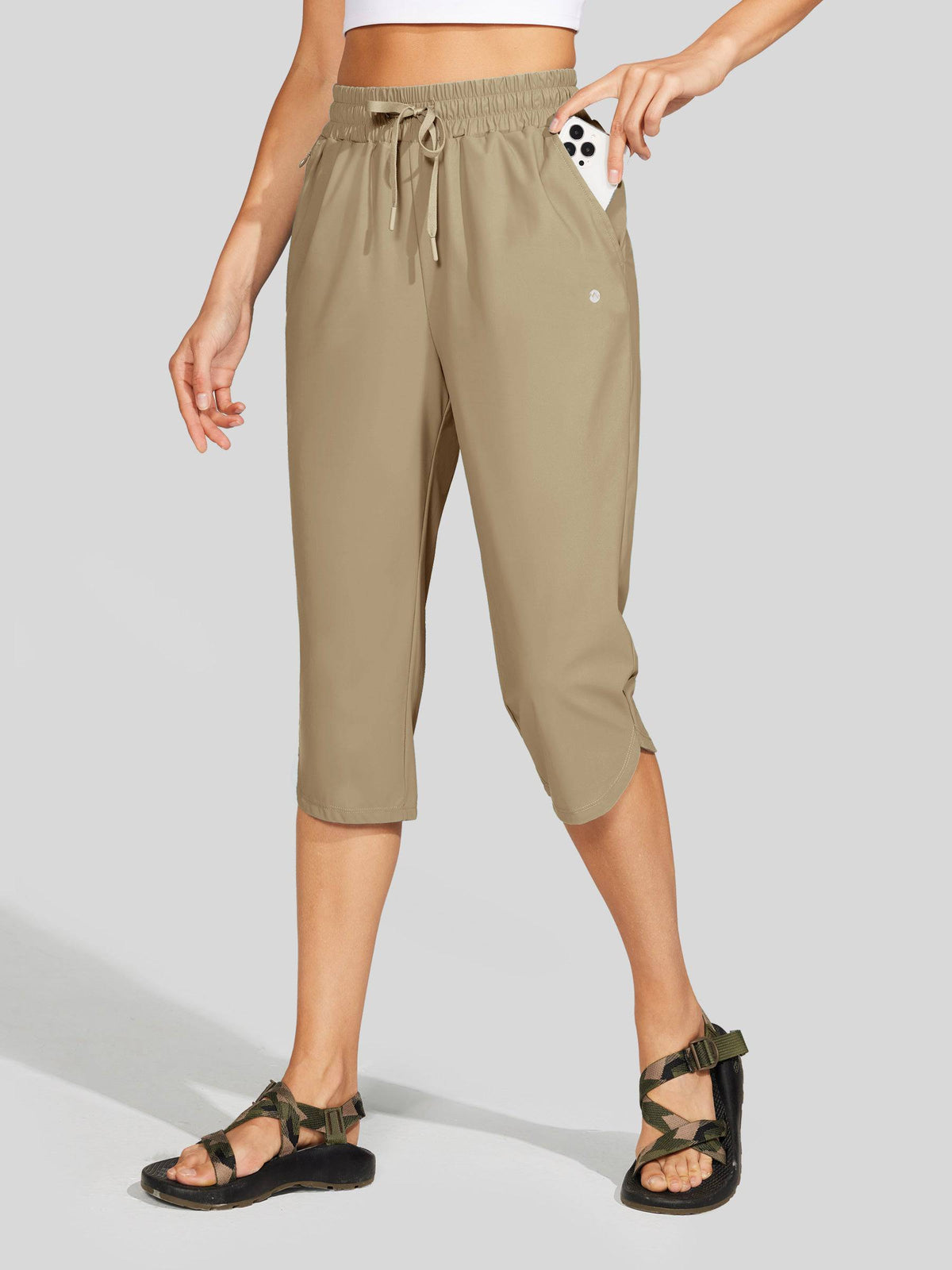 Willit  Women's Sports Woven Capri Pants 