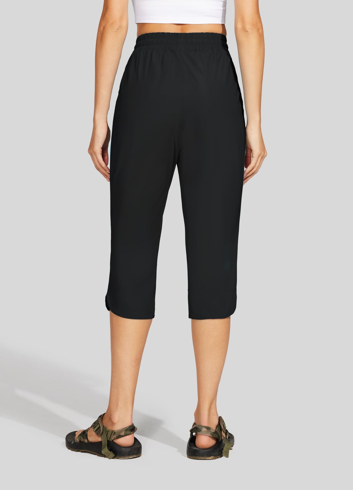 Willit  Women's Sports Woven Capri Pants 