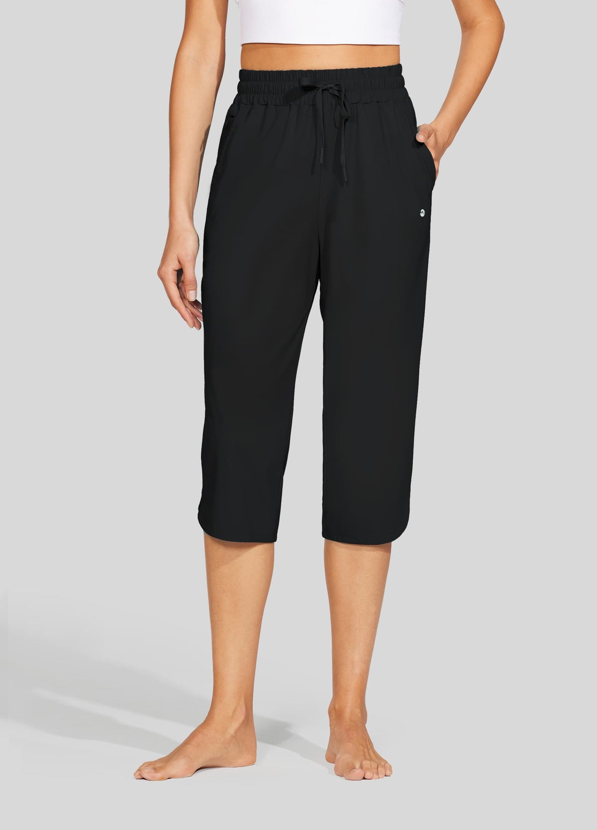 Willit  Women's Sports Woven Capri Pants 