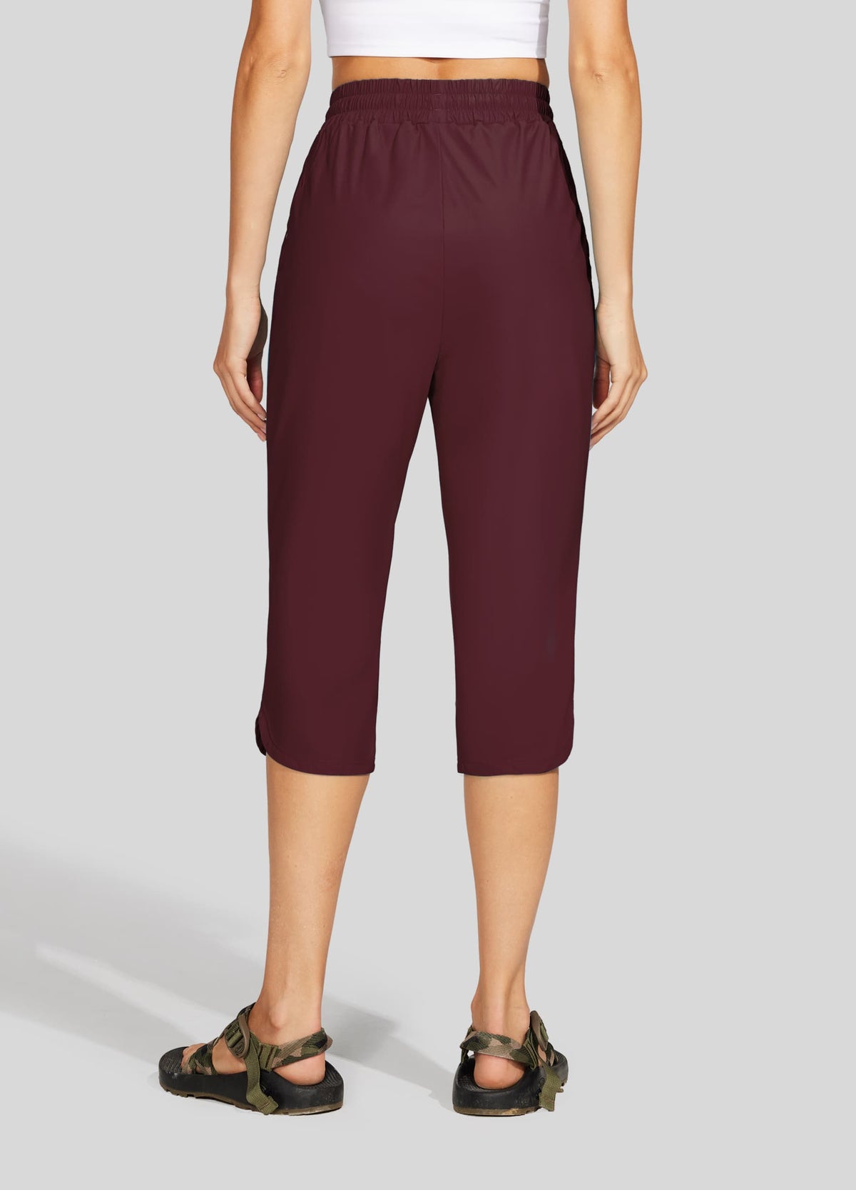 Willit  Women's Sports Woven Capri Pants 