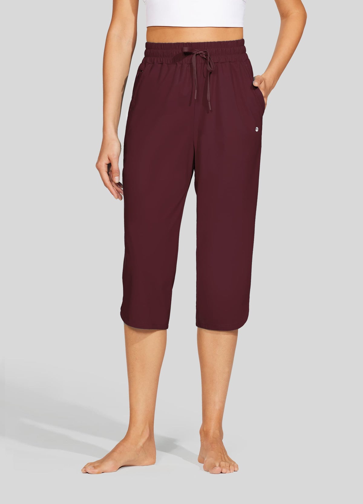 Willit  Women's Sports Woven Capri Pants 