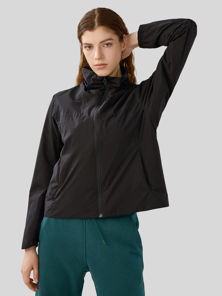 woemn's full-zip athletic jacket with a high collar, fleece-lined  