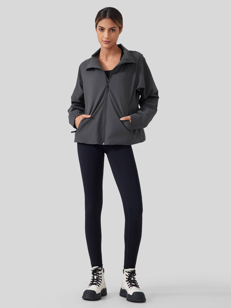 woemn's full-zip athletic jacket with a high collar, fleece-lined  