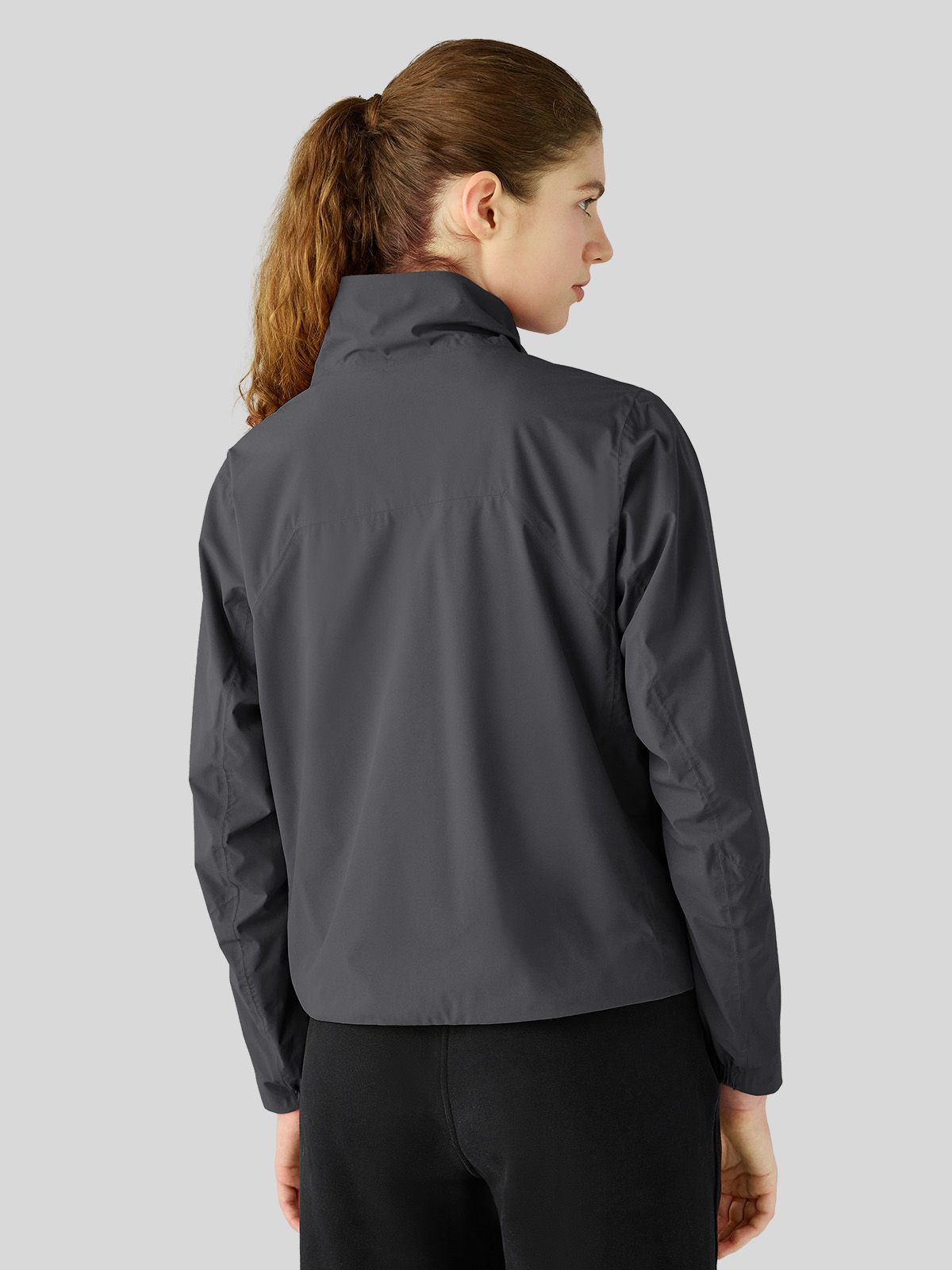 woemn's full-zip athletic jacket with a high collar, fleece-lined  