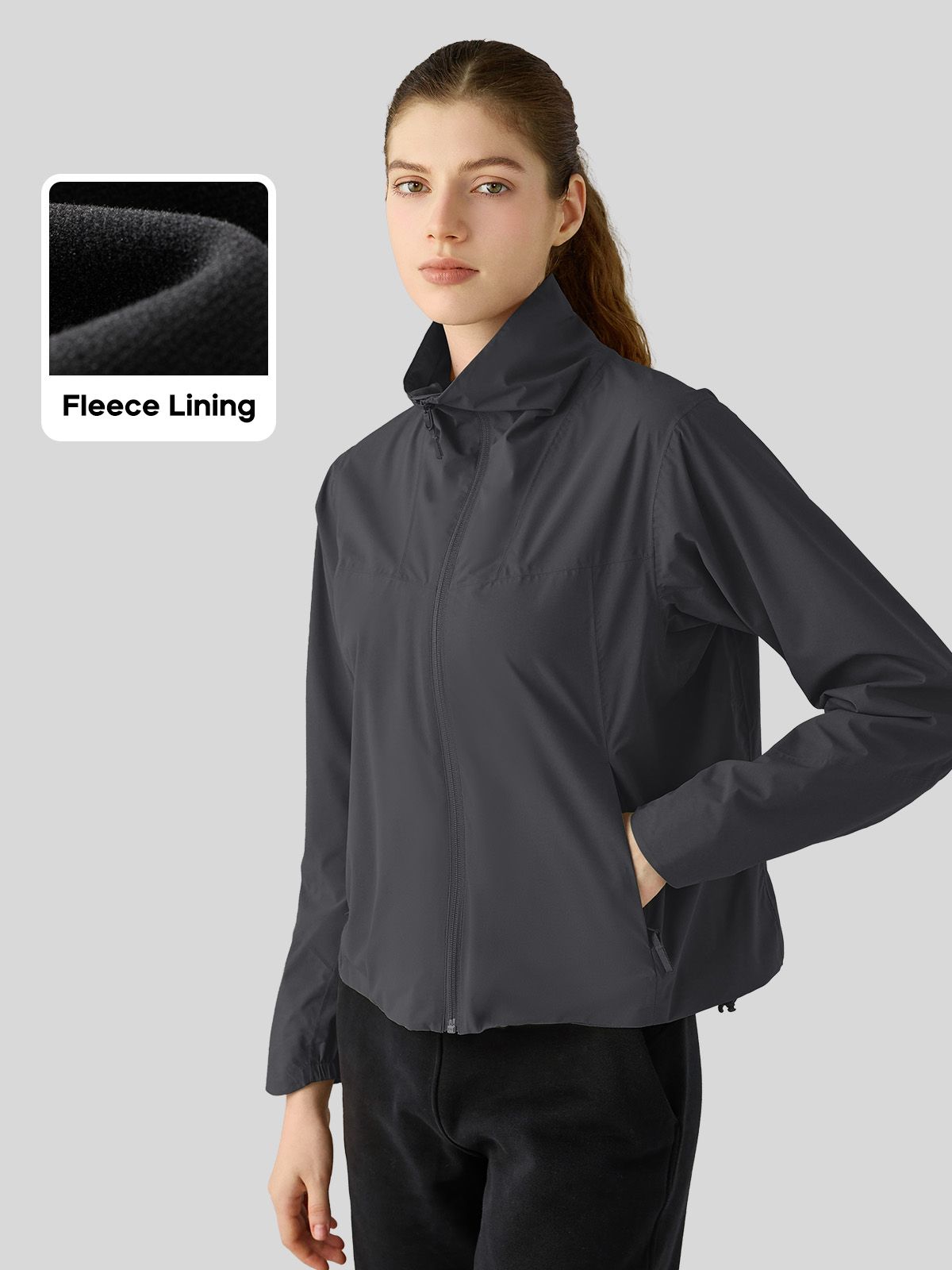 woemn's full-zip athletic jacket with a high collar, fleece-lined  